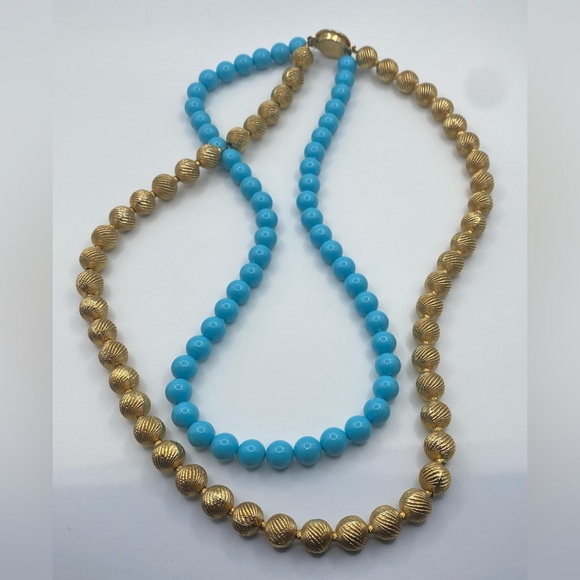 Coro Pegasus Turquoise and Burnished Gold Tone Double Strand Necklace Vintage - Picture 7 of 11